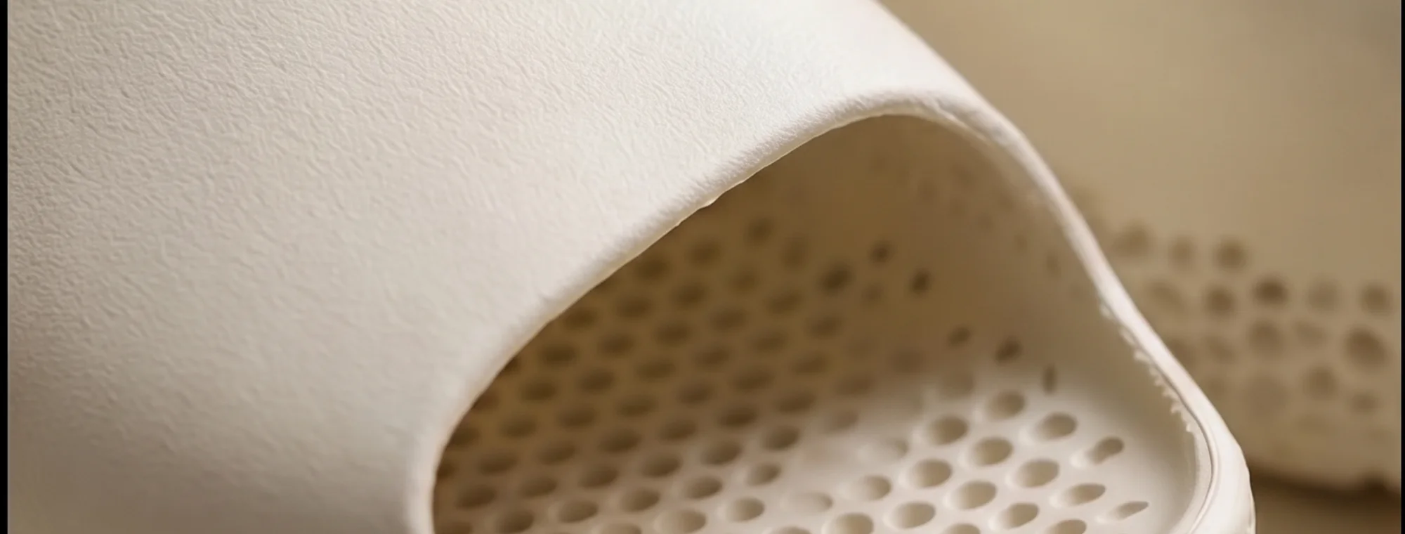 Macro view of the 3D-printed lattice structure of a Connect O&P device